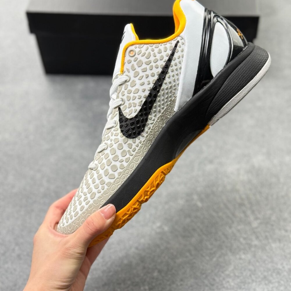 Nike Kobe Vi Protro 6 - image 3